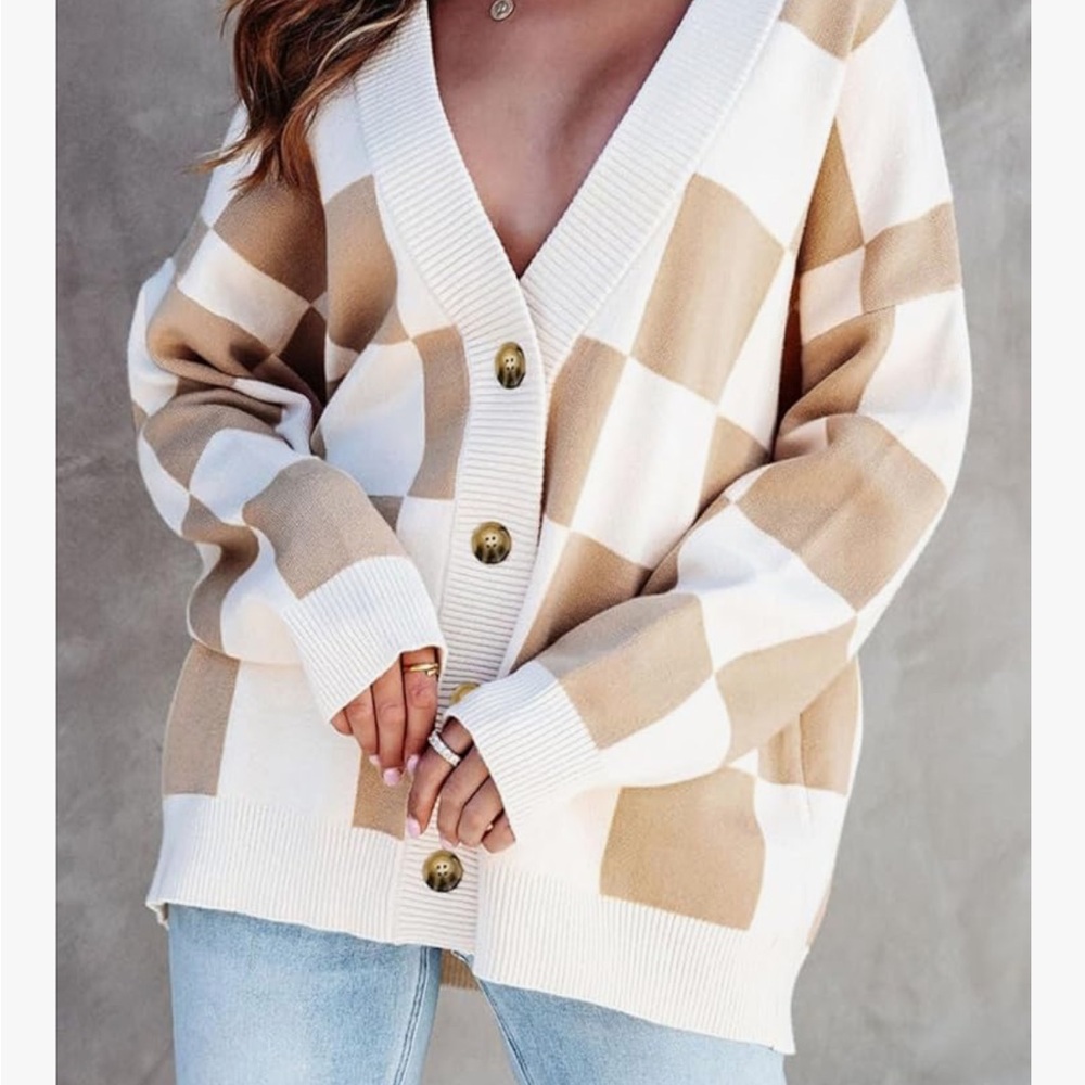 Stylish Beige and White Checkered Women's Sweater